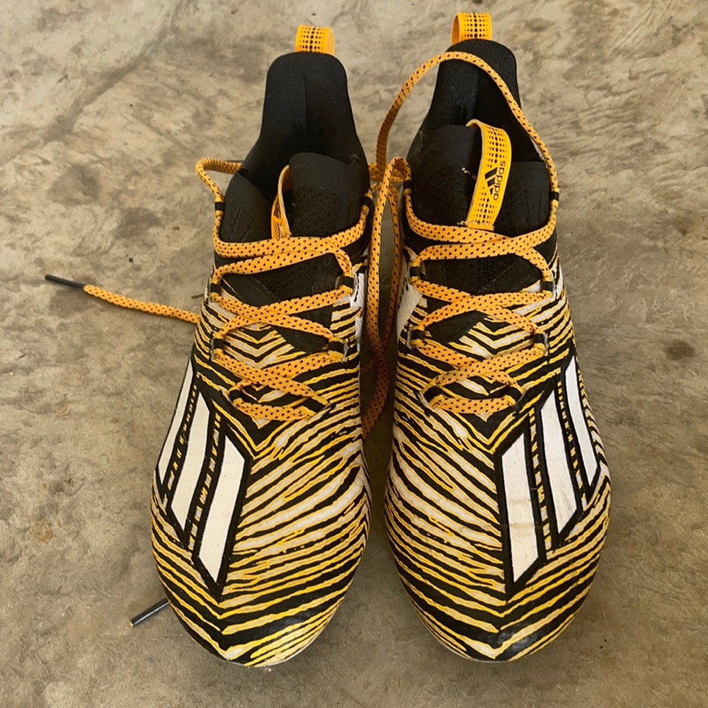 ADIZERO 10.0 ZUBAZ FOOTBALL CLEAT 7 worn twice